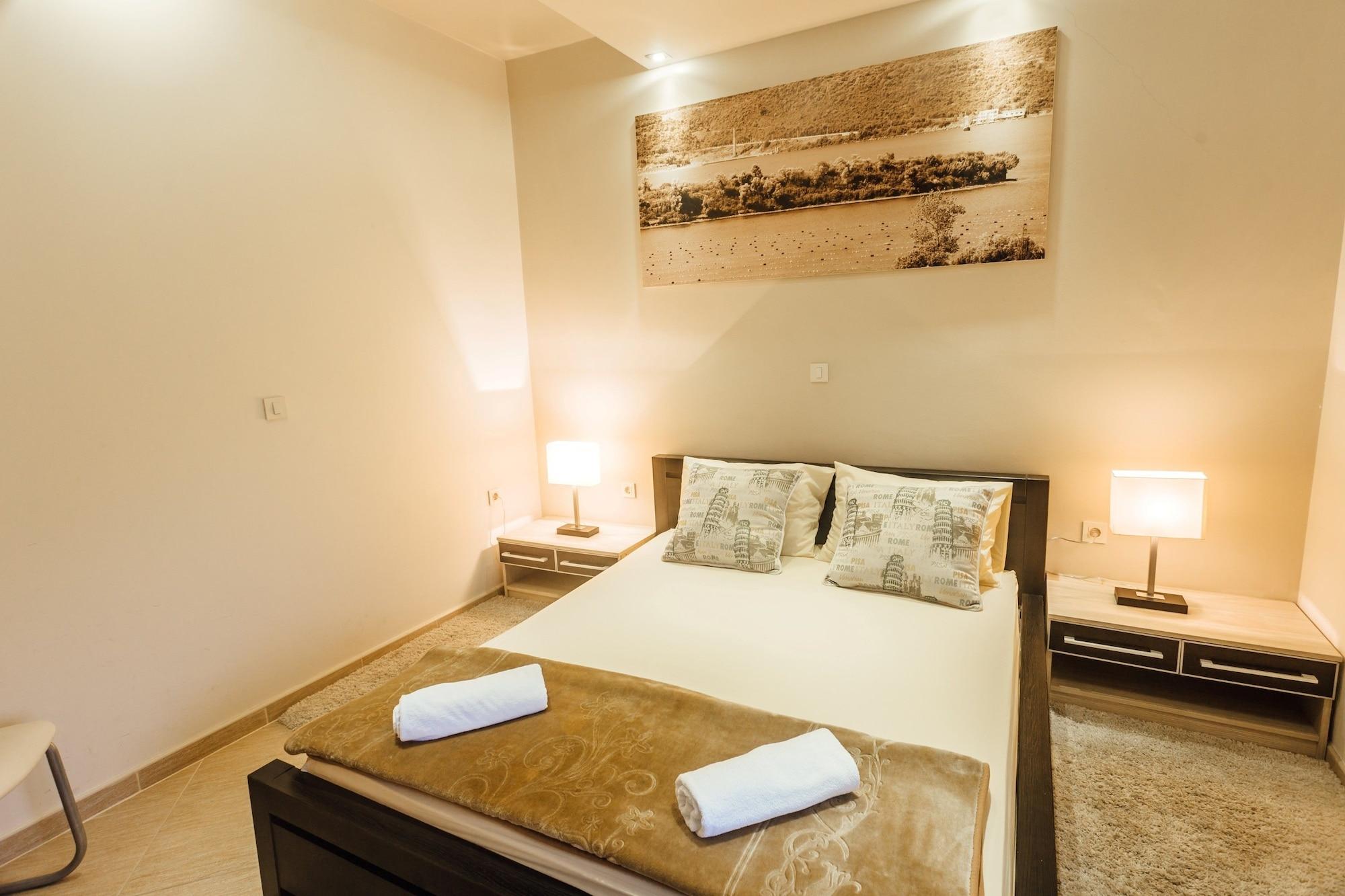 Apartments Monet Tivat Exterior photo